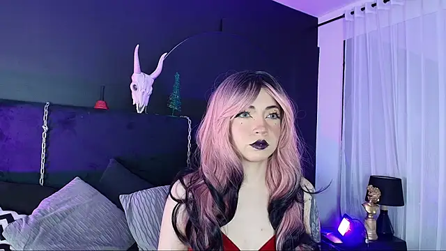 Aylen darkmoor online show from November 4, 2025, 7:46 pm