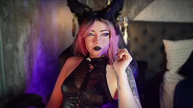 Snapshot of Aylen_darkmoor chatting on June 24, 2026, 6:40 pm Aylen darkmoor online show from June 24, 2026, 6:40 pm