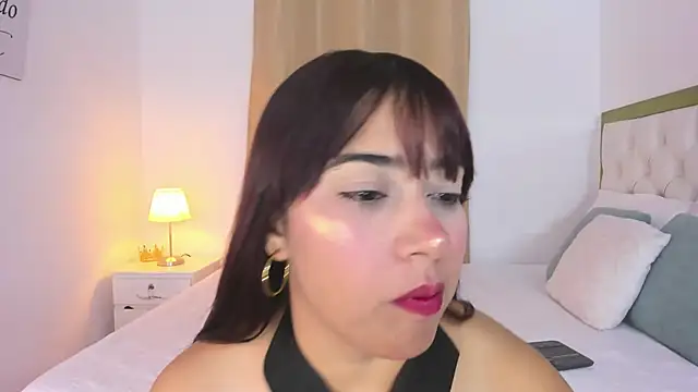 SofiaBosch online show from November 26, 2025, 2:12 am