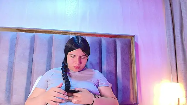 Naia x online show from May 24, 2026, 1:05 pm