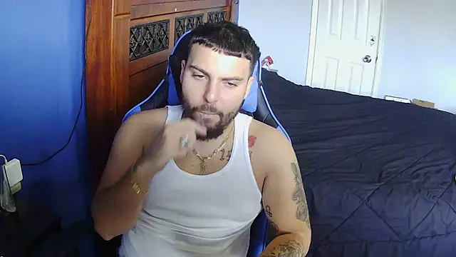 Snapshot of MasterKvn chatting on February 11, 2025, 5:40 pm MasterKvn online show from February 11, 2025, 5:40 pm