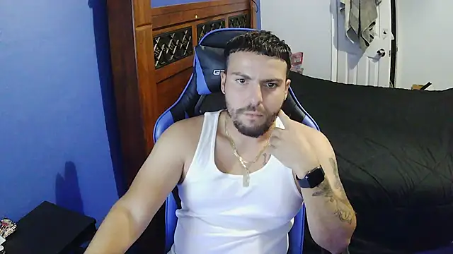 Snapshot of MasterKvn chatting on November 4, 2025, 7:29 am MasterKvn online show from November 4, 2025, 7:29 am