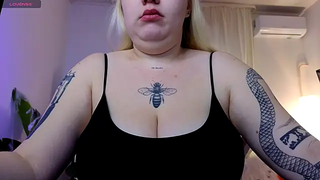 caseyrobbins online show from October 31, 2025, 4:24 am