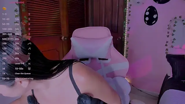 gabyye capprins online show from September 19, 2025, 9:15 pm