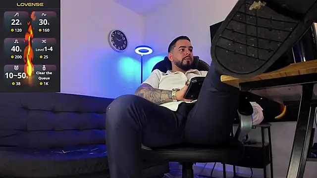 Ethan Castellano online show from March 28, 2026, 8:52 pm