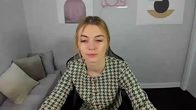 Cherry Price online show from January 13, 2025, 4:18 am