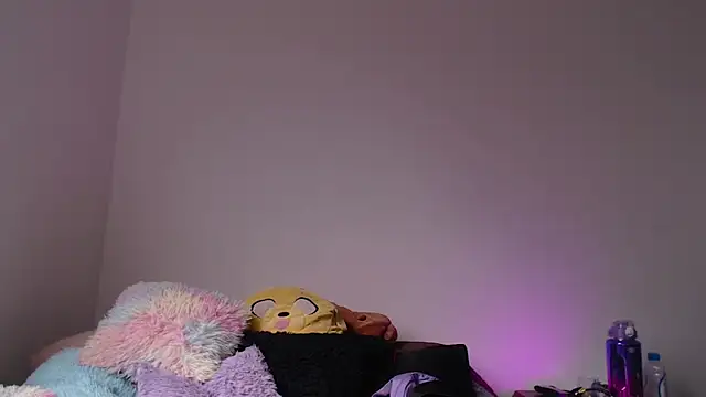 iam emy online show from January 30, 2025, 4:24 pm