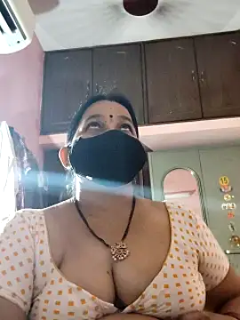 lalitha225 online show from December 9, 2024, 10:43 am