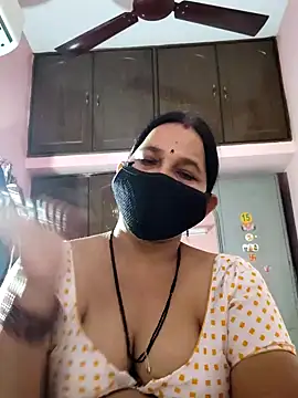 lalitha225 online show from December 27, 2024, 8:13 am