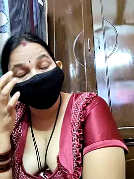 lalitha225 online show from January 4, 2025, 4:12 am