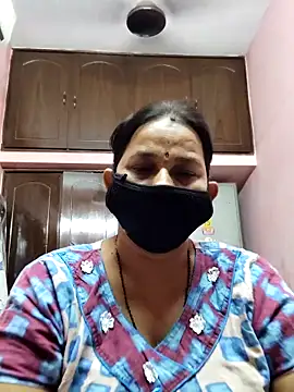 lalitha225 online show from February 20, 2025, 10:27 am