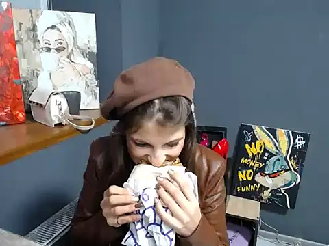 Snapshot of felicity_gold chatting on October 3, 2025, 6:54 am felicity gold online show from October 3, 2025, 6:54 am