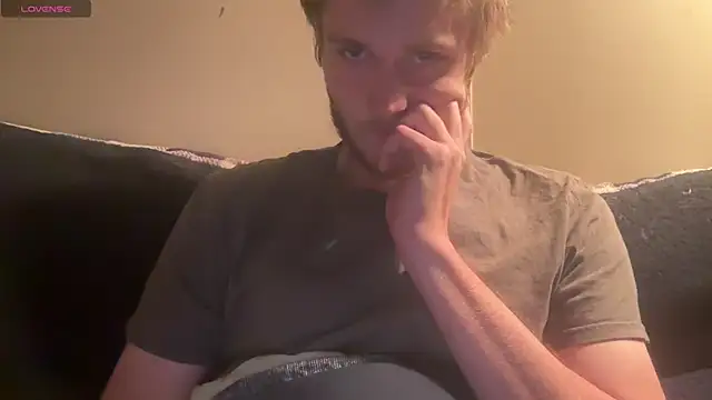 Snapshot of anomalies_ig chatting on December 21, 2025, 4:52 am anomalies ig online show from December 21, 2025, 4:52 am