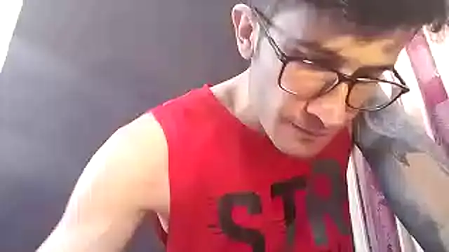 Loggan donnelly online show from November 30, 2025, 6:34 pm