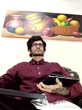 Loggan donnelly online show from April 20, 2026, 11:50 pm