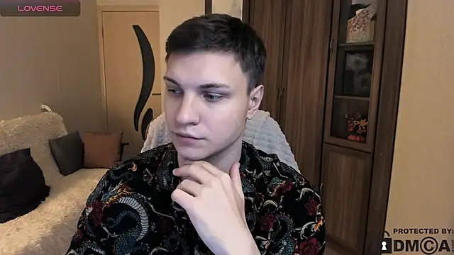 handsome guy01 online show from November 9, 2025, 6:55 am