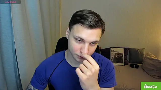 handsome guy01 online show from February 18, 2026, 12:17 am