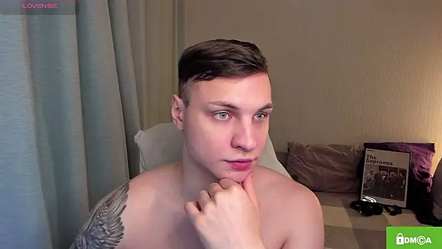 Snapshot of handsome_guy01 chatting on April 26, 2026, 6:38 pm handsome guy01 online show from April 26, 2026, 6:38 pm