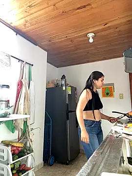 Snapshot of LorenaAmerica chatting on December 4, 2024, 5:00 pm LorenaAmerica online show from December 4, 2024, 5:00 pm