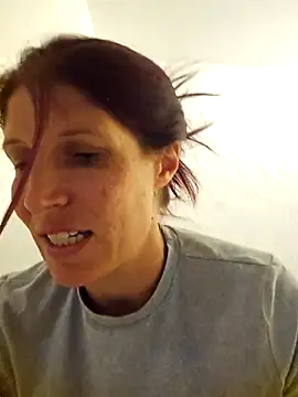 Lenchen  online show from April 11, 2026, 8:13 pm