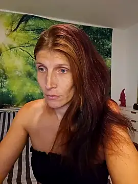 Lenchen  online show from July 6, 2026, 6:54 pm