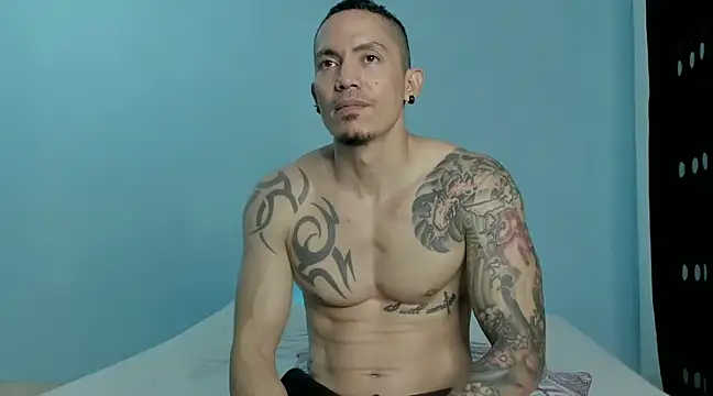 Snapshot of Alex_motta chatting on January 18, 2025, 2:36 am Alex motta online show from January 18, 2025, 2:36 am