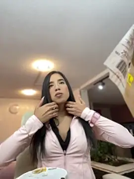 Snapshot of Praga_Pink chatting on May 12, 2026, 2:08 am Praga Pink online show from May 12, 2026, 2:08 am