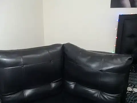 OLIVIAMISSY 02 online show from December 5, 2024, 12:08 am