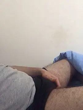 Snapshot of cshn001 chatting on February 9, 2025, 8:24 pm cshn001 online show from February 9, 2025, 8:24 pm