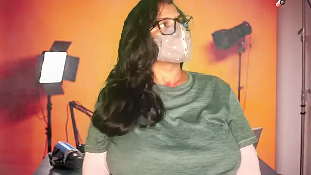 Snapshot of mamoni91 chatting on October 14, 2025, 3:07 am mamoni91 online show from October 14, 2025, 3:07 am