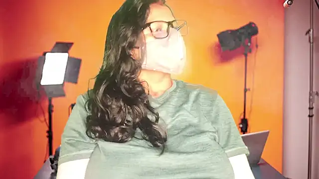 Snapshot of mamoni91 chatting on November 6, 2025, 2:56 am mamoni91 online show from November 6, 2025, 2:56 am