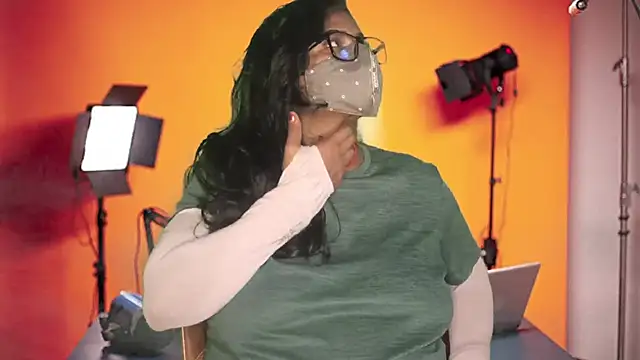 Snapshot of mamoni91 chatting on November 24, 2025, 3:28 am mamoni91 online show from November 24, 2025, 3:28 am