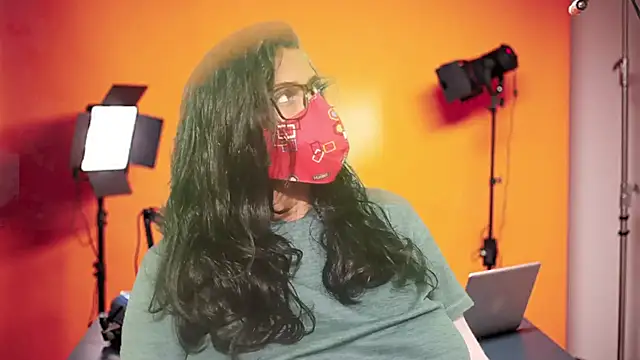 Snapshot of mamoni91 chatting on December 2, 2025, 3:45 am mamoni91 online show from December 2, 2025, 3:45 am