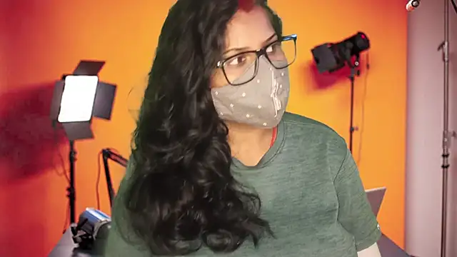 Snapshot of mamoni91 chatting on December 4, 2025, 4:00 am mamoni91 online show from December 4, 2025, 4:00 am