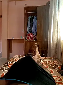 RRahullove69 online show from October 5, 2025, 8:23 am