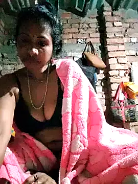 Hotty-dola online show from January 1, 2025, 2:51 am