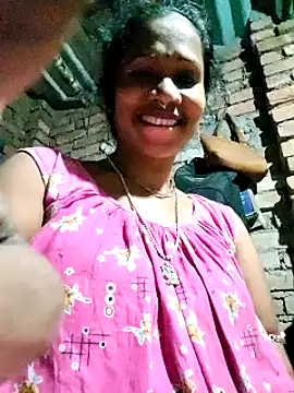 Hotty-dola online show from January 10, 2025, 11:43 am