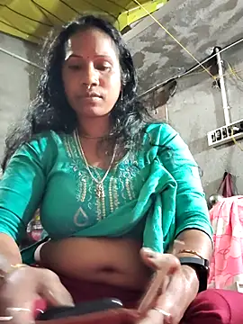 Hotty-dola online show from January 28, 2025, 11:17 am