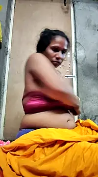 Hotty-dola online show from January 28, 2025, 5:14 pm