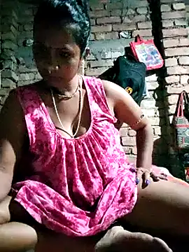 Hotty-dola online show from February 17, 2025, 4:48 pm
