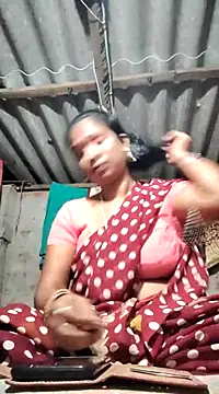 Hotty-dola online show from March 2, 2025, 4:21 pm