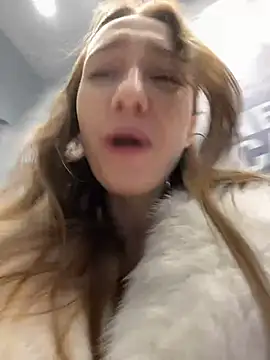 Lia  Love online show from January 29, 2025, 12:13 pm