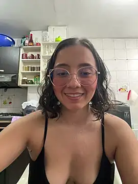 Snapshot of Kay_LustyWife chatting on January 3, 2025, 1:25 pm Kay LustyWife online show from January 3, 2025, 1:25 pm