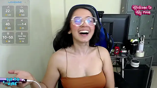 Snapshot of Kay_LustyWife chatting on January 10, 2025, 3:37 pm Kay LustyWife online show from January 10, 2025, 3:37 pm