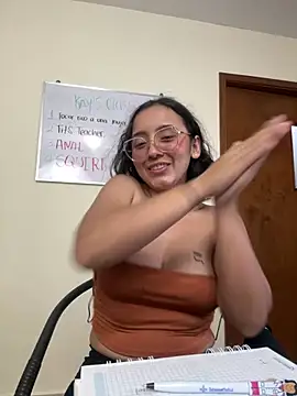 Snapshot of Kay_LustyWife chatting on March 14, 2025, 1:05 am Kay LustyWife online show from March 14, 2025, 1:05 am
