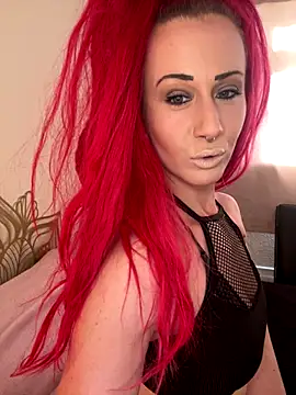 Snapshot of SweetSolez chatting on November 18, 2025, 11:14 am SweetSolez online show from November 18, 2025, 11:14 am