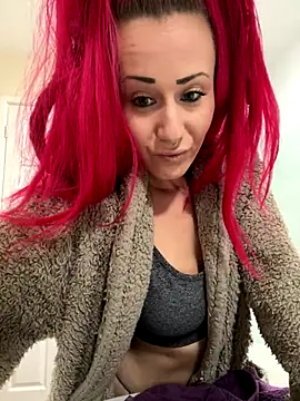 Snapshot of SweetSolez chatting on November 24, 2025, 10:09 pm SweetSolez online show from November 24, 2025, 10:09 pm