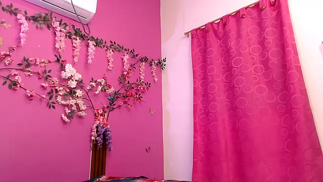 analdeepalejandra18 online show from February 25, 2026, 7:23 pm