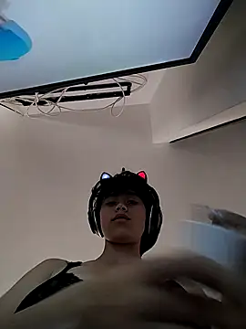 Alexandra 65 online show from October 4, 2025, 4:05 pm