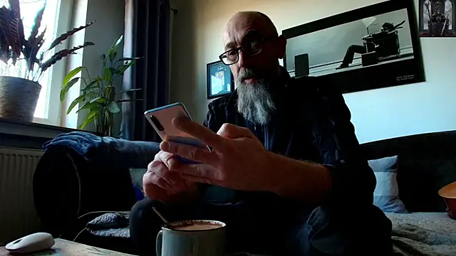 Kingsscepter online show from March 18, 2025, 8:47 am